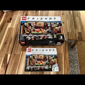 Friends central perk Lego set